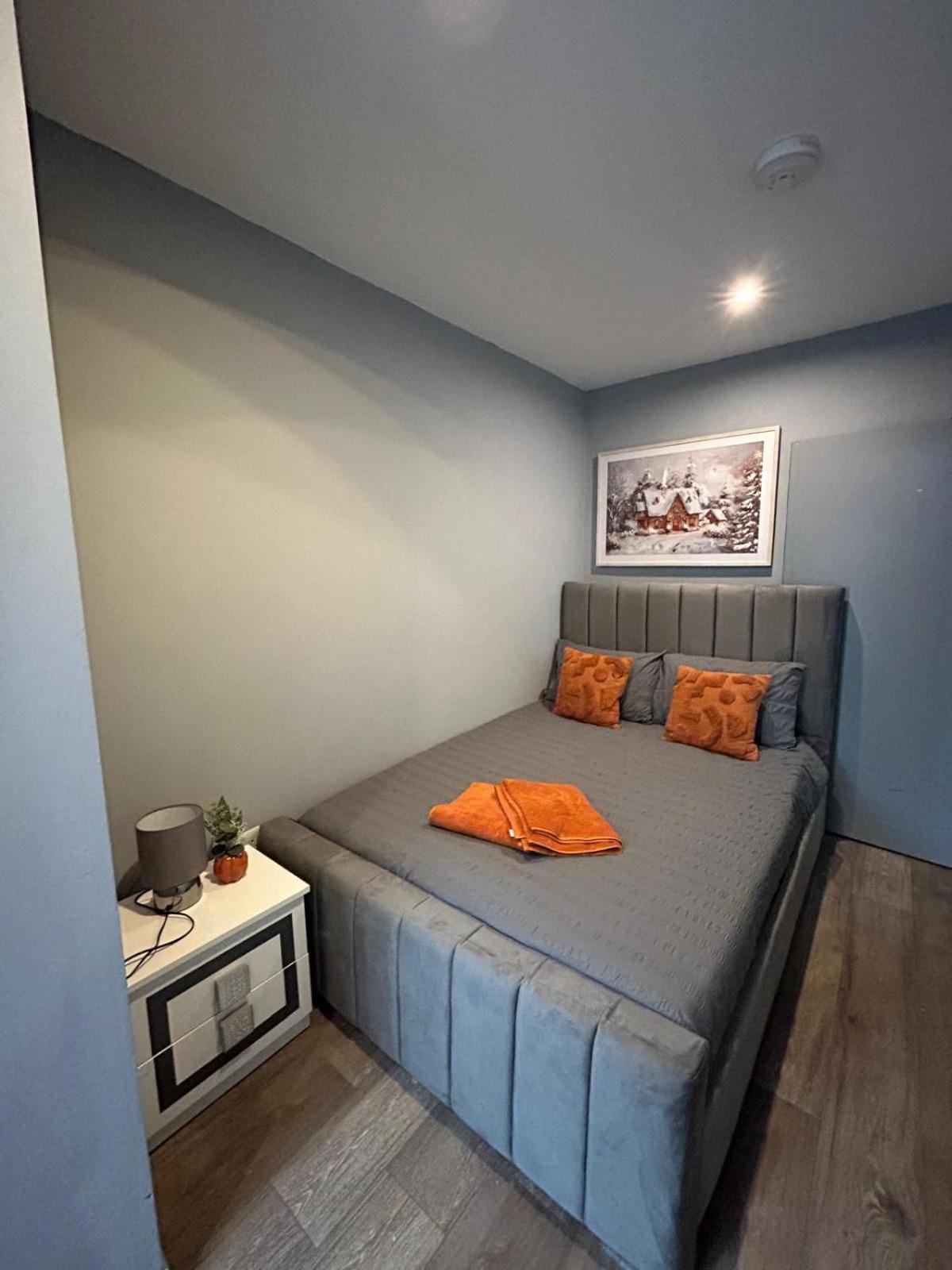 2 Bedroom Flat In Euston 2 Mins Away From Station, No Lift Londra Exterior foto
